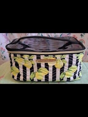 EUC Y2K Betsey Johnson Lemon Stripe XL Travel Cosmetic Makeup Beauty Case